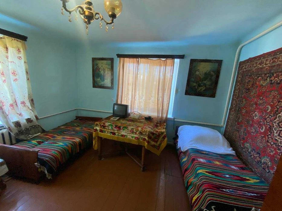 Продаж земельної ділянки + будинок Великі Гаї $150 000