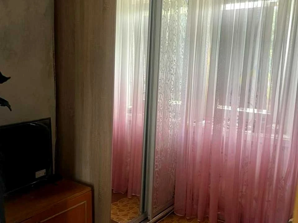 Будинок. Полтава, червоний шлях