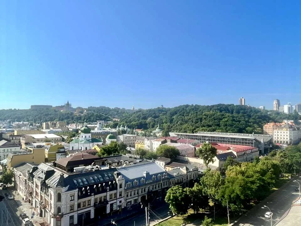 Квартира. Київ, Нижній Вал вул., (Будинок 1)