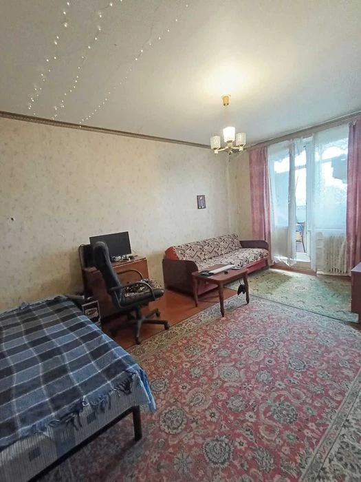 Продам 1комн.квартиру проспект.Аэрокосмический,метро Левада.