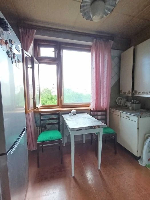 Продам 1комн.квартиру проспект.Аэрокосмический,метро Левада.