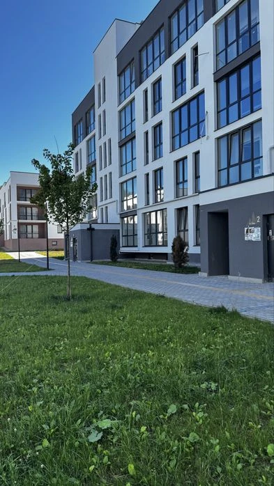 Продаж 2 кімнатноі новобудова вул.Надійна