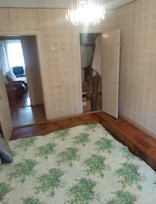 Продам квартиру 2-км на Шевченківському (213-297-571)