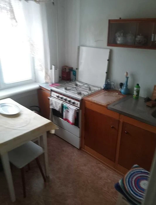 Продам квартиру 2-км на Шевченківському (213-297-571)
