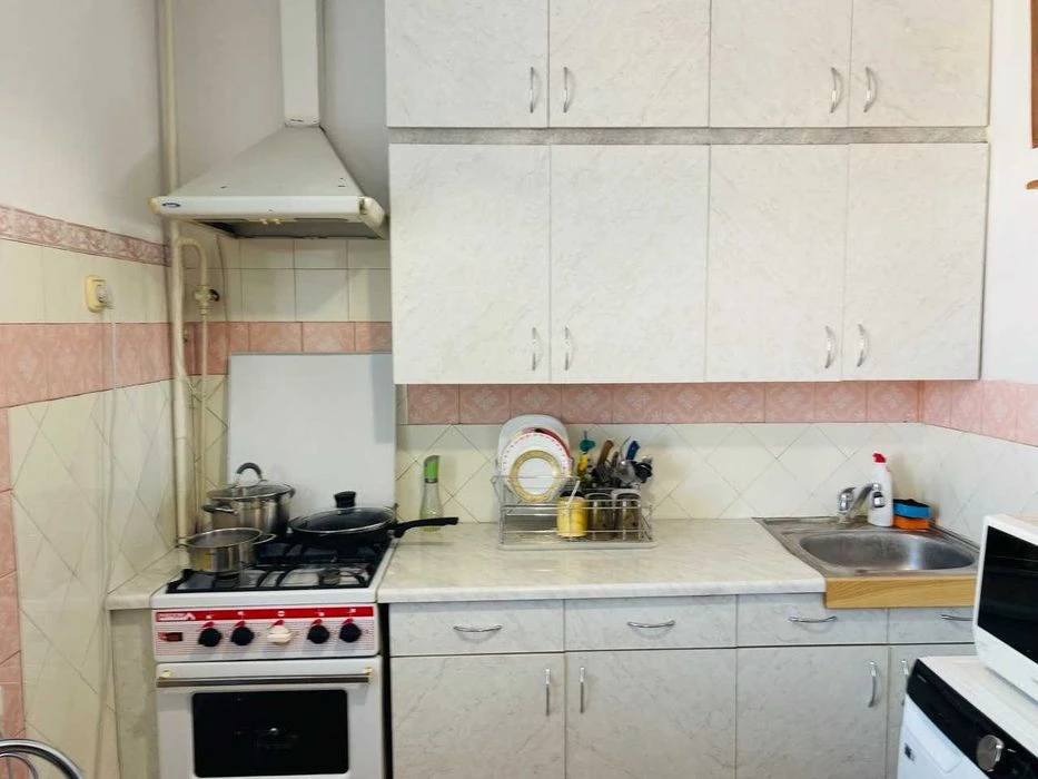Продаж двокімнатноі квартири в самому центрі міста.