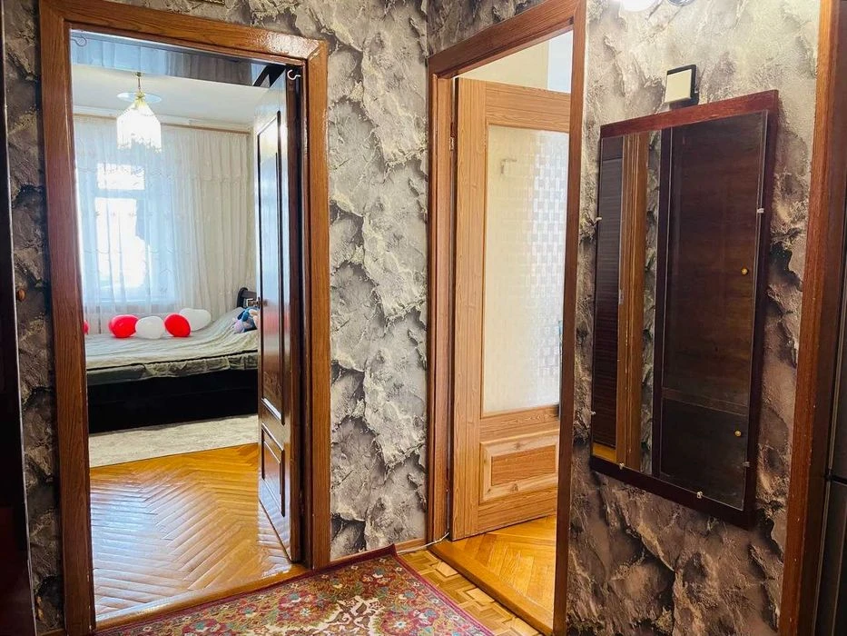 Продаж двокімнатноі квартири в самому центрі міста.