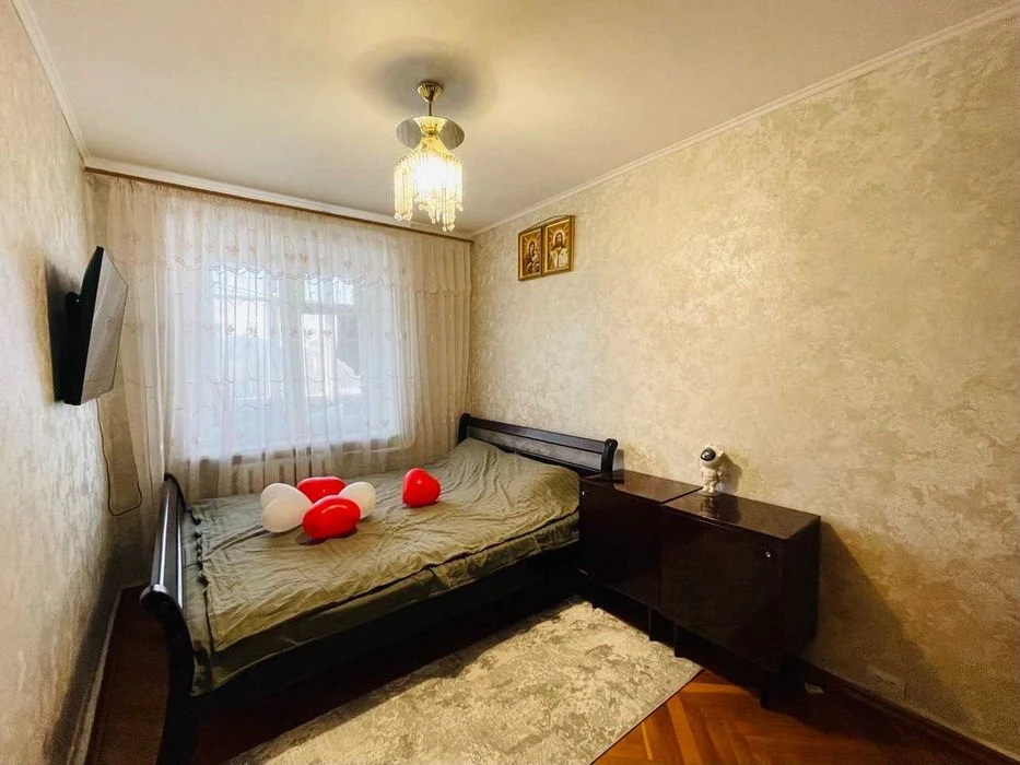 Продаж двокімнатноі квартири в самому центрі міста.