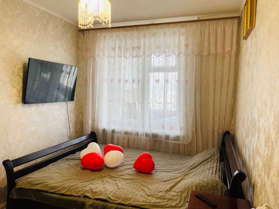Продаж двокімнатноі квартири в самому центрі міста.