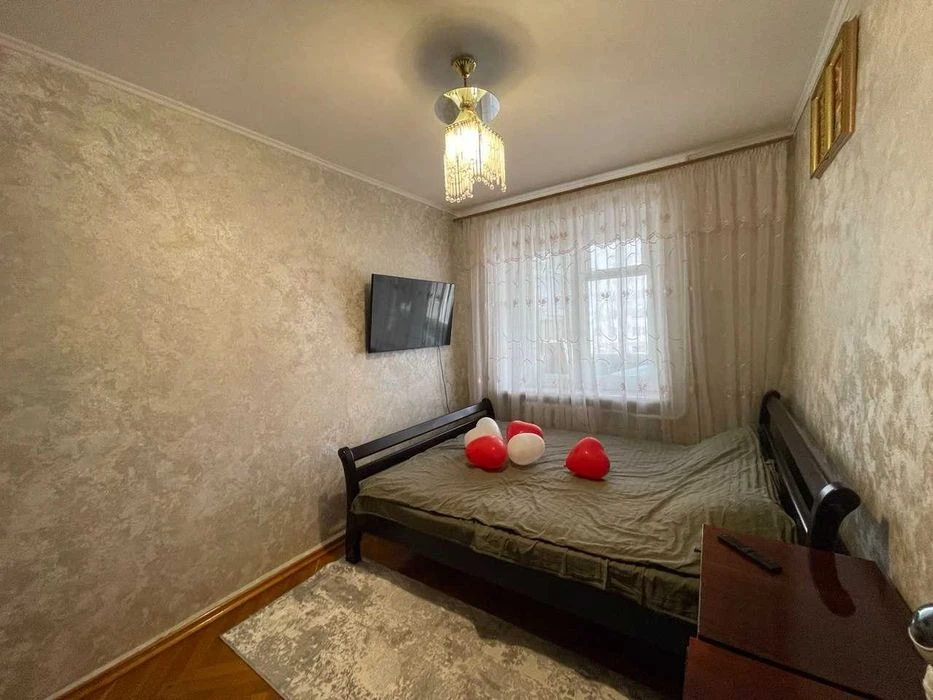 Продаж двокімнатноі квартири в самому центрі міста.