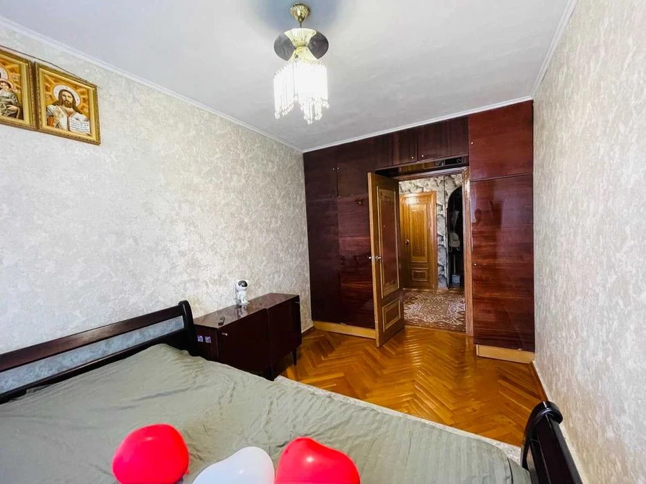 Продаж двокімнатноі квартири в самому центрі міста.
