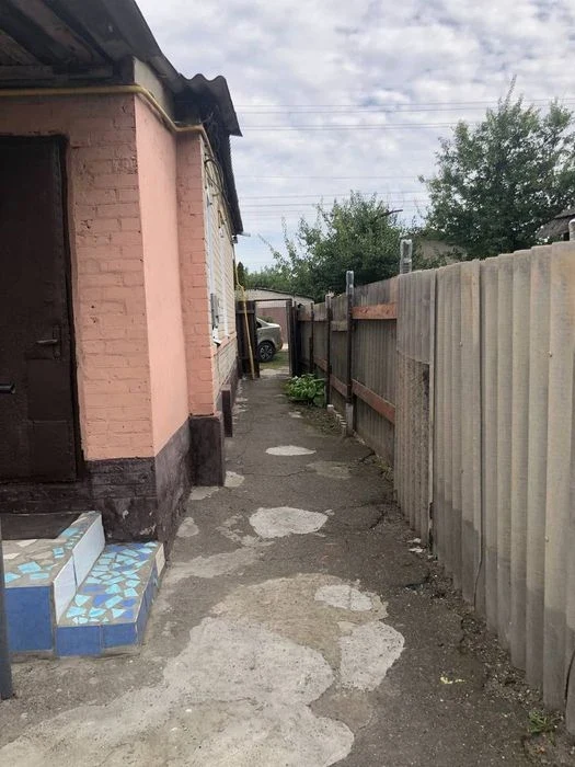 Продаж 1/2 частини будинку Журавлівка