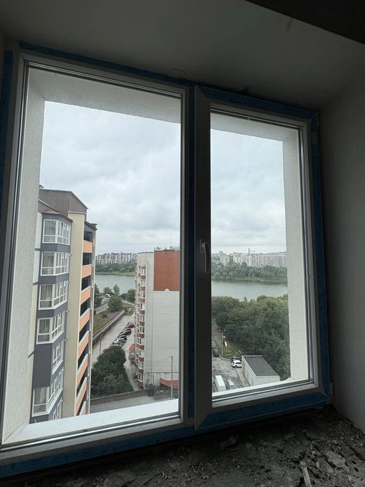 Продаж 3к квартири. Озерна