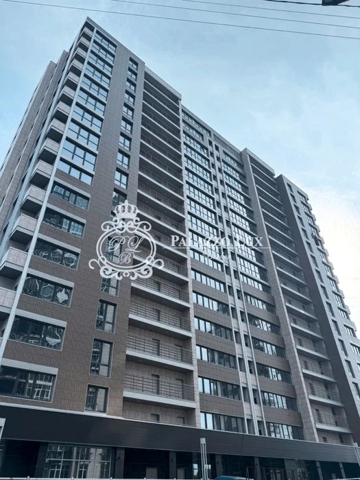 Продам видовую  2 ком кв 93 м2 ЖК Бизнес- класс Дипломат, Са