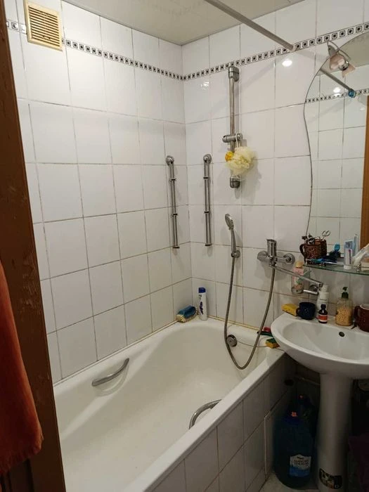 Продаж 3-кімн. квартири 49,5 м² Тампере 8Б 2 поверх Дарницьк