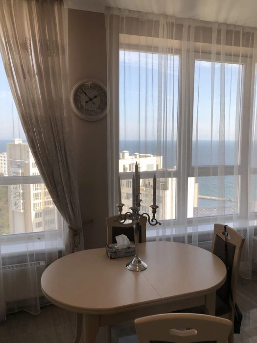 Продам свою 1 кімнатну  квартиру