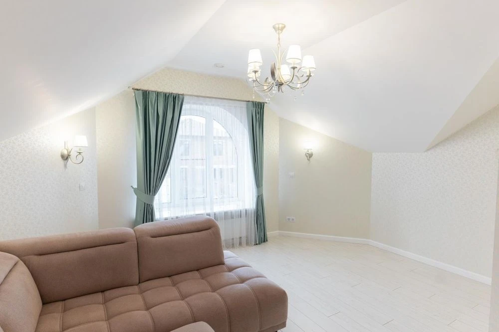 Продажа особняка в Совиньоне, 10 сот, 362м²
