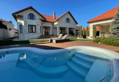 Продажа особняка в Совиньоне, 10 сот, 362м²