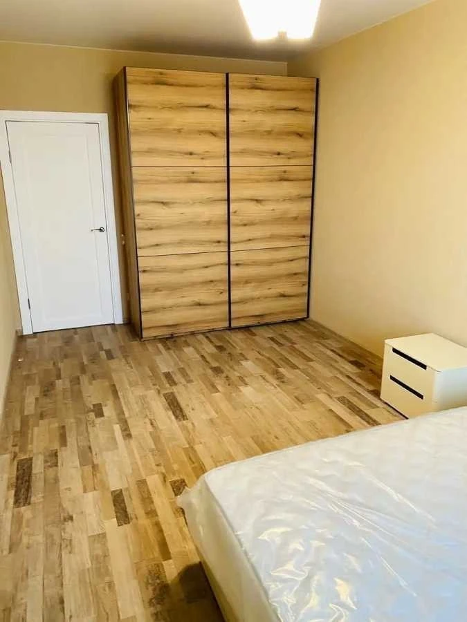 Оренда 1-кімнатної квартири 41 м², Миколи Гулака вул., 4