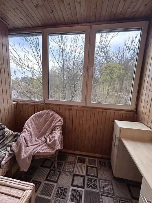 Продається квартира 2-кімнатна на Вітовського