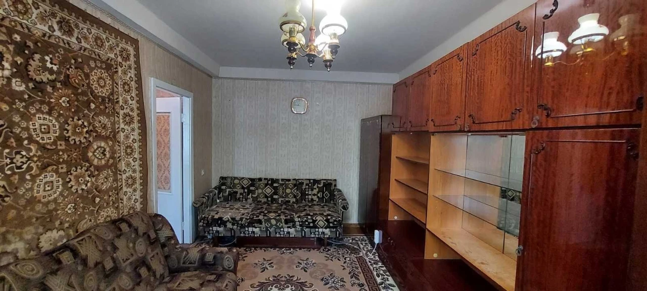 Продаж 1-кімнатної квартири 29 м², Салютна вул., 31