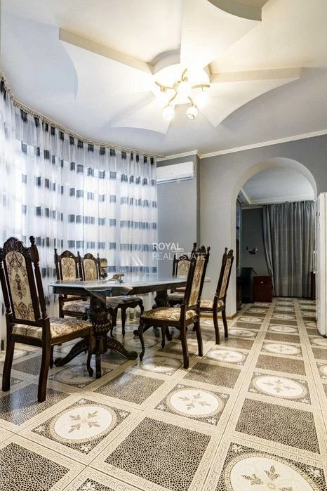 Продаж Будинку на Троєщині, Площа 305 м2 - 10 соток, вул. То