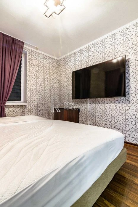 Продаж Будинку на Троєщині, Площа 305 м2 - 10 соток, вул. То