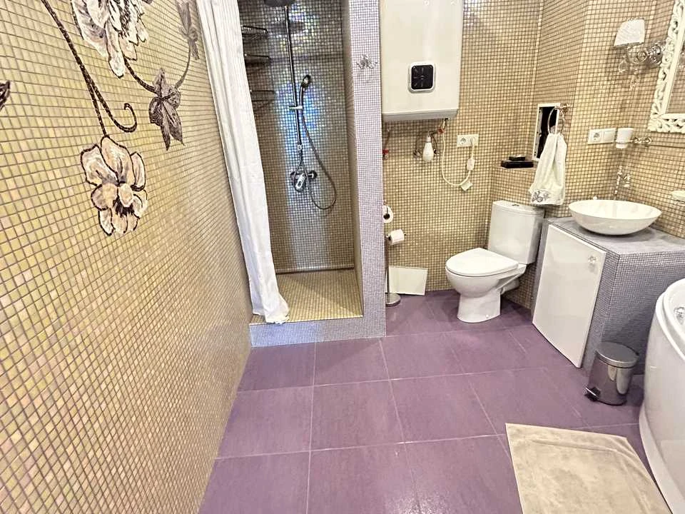 Квартира. Київ, Єреванська вул.