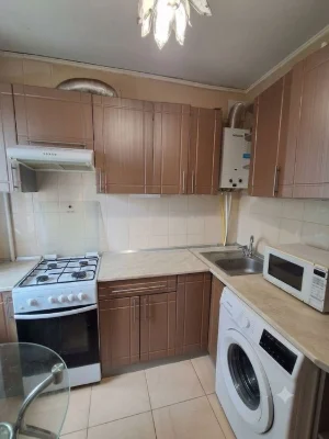 Продаж 2к квартири центр Перемога