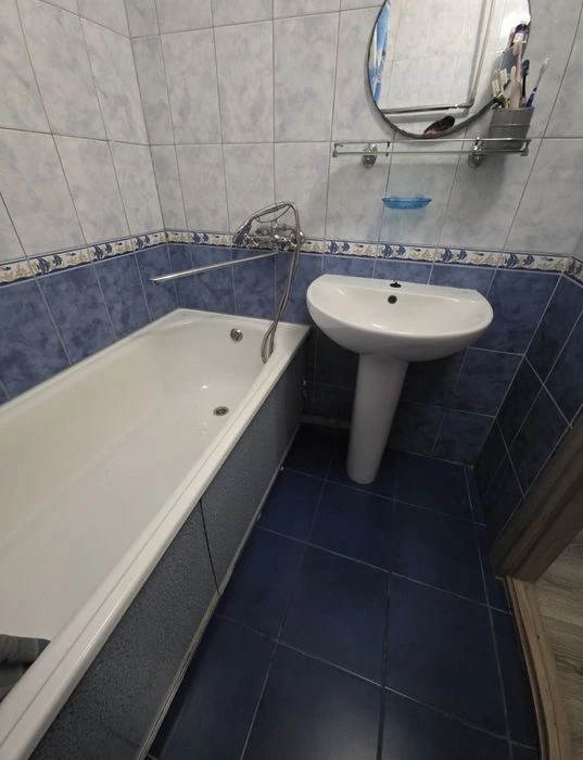 2к. Поділ, 50м2,цегла,окремі кімнати