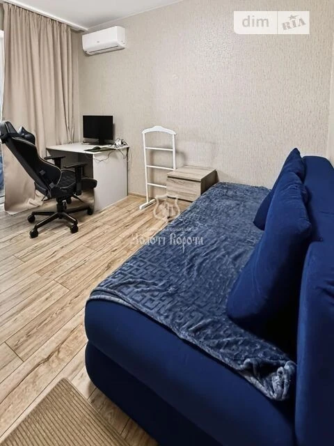 Продаж кімнати 51.8 кв. м на вул. Каштанова 13 • ID 34883445