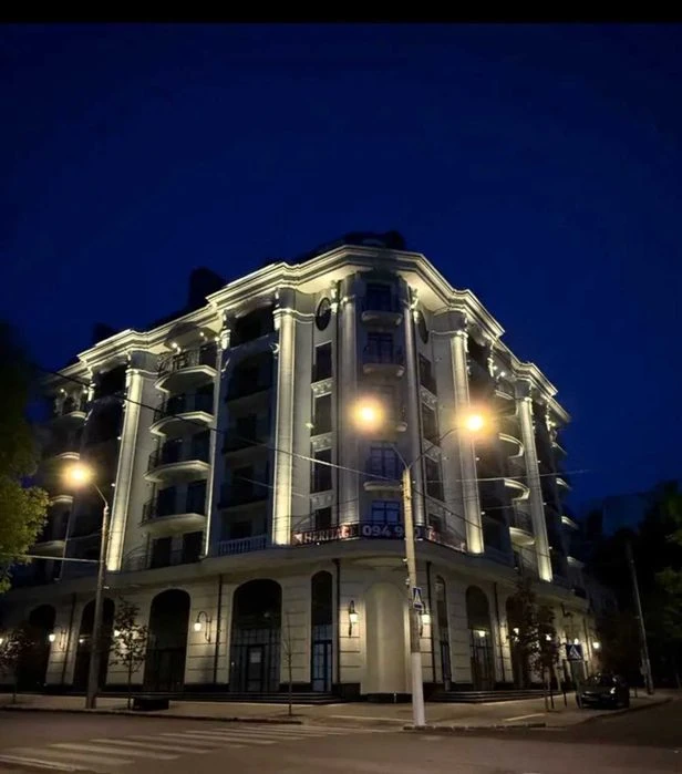 Продаж сучасноі 1-кімнатноі квартири  на вул. Большая Арнаут