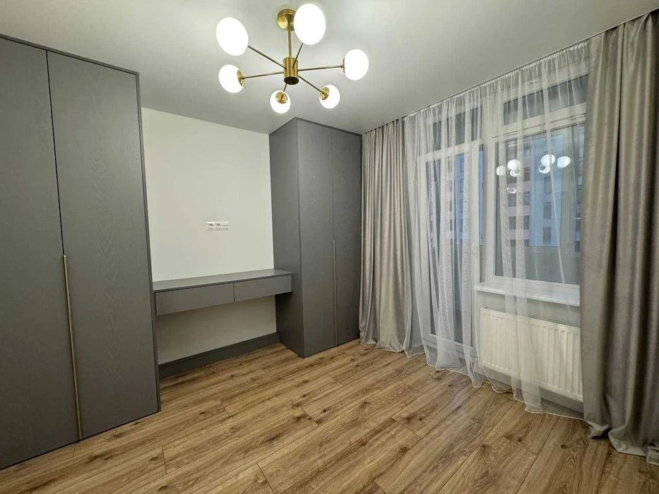 Продам квартиру з дизайнерським ремонтом