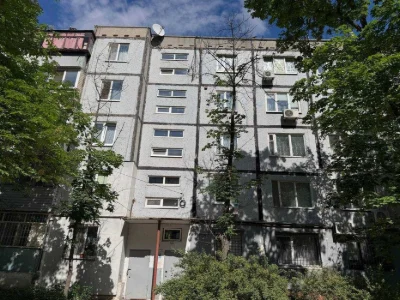 Продам 1 комнатную квартиру в Приднепровске Немировича Данче