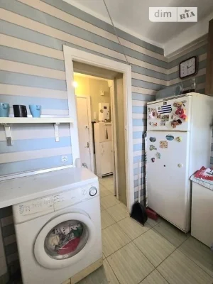 Sale of 1-room apartment 22 sq. m. on Kosmonavta Popovycha 24 st. •