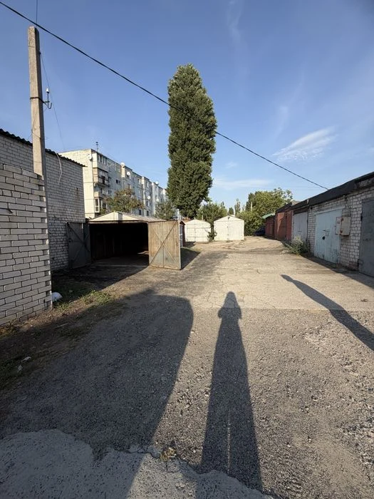 Продам гараж в хорошем месте в Приднепровске