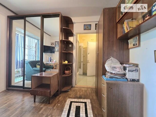 Sale of 1-room apartment 22 sq. m. on Kosmonavta Popovycha 24 st. •