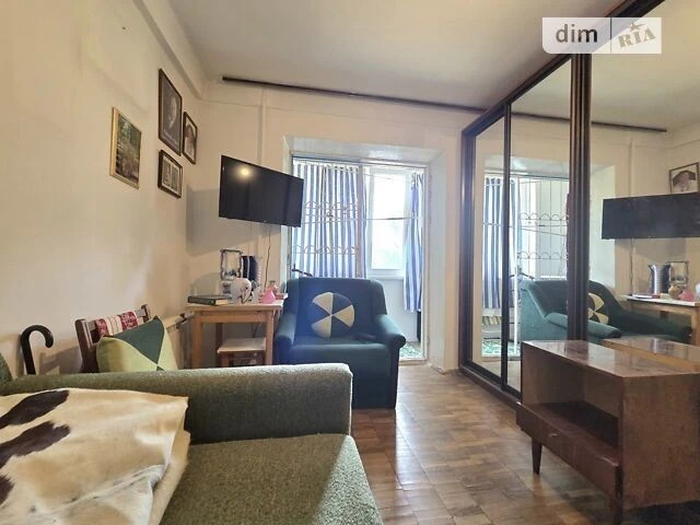 Sale of 1-room apartment 22 sq. m. on Kosmonavta Popovycha 24 st. •