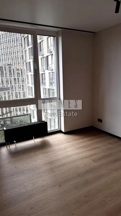 Продаж 2-к квартири ЖК Славутич Осокорки Зарічна 76 кв.м.