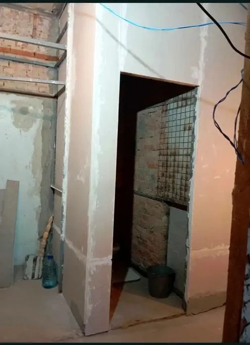Продам 2 комн квартиру в центре, пр.Яворницкого