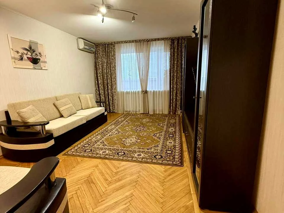 Квартира. Дніпро, Запорізьке шосе