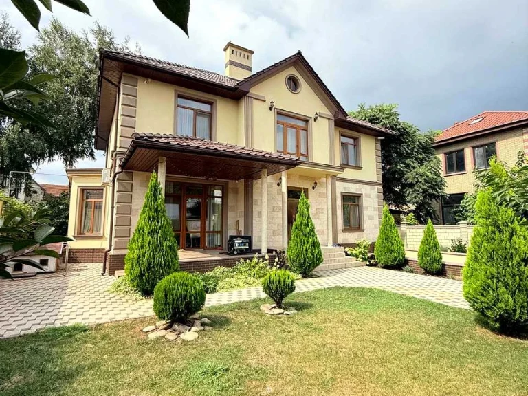 Будинок. Одеса, Анатолія Бачинського вул.