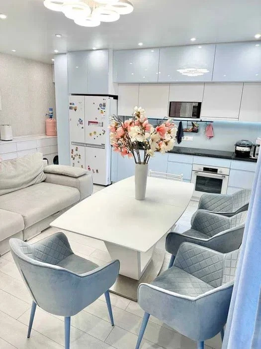 Продам ‼️ЖК Радужний 2 ‼️ 2 комнатная кв-ра, метро Дворец сп