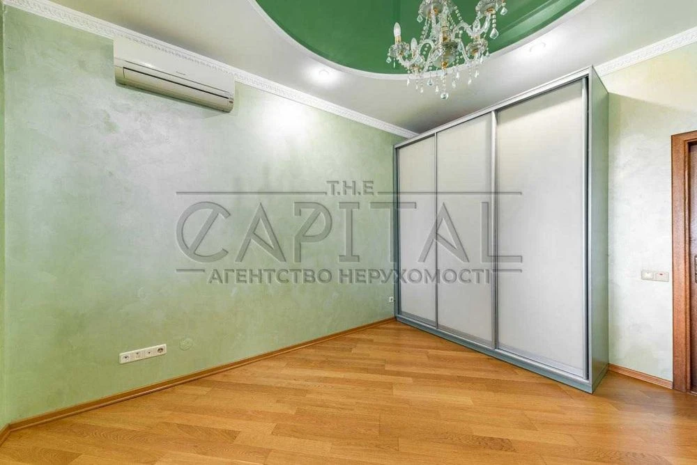Продаж / Квартира / Шевченківський район / вул. Дмитрівська,