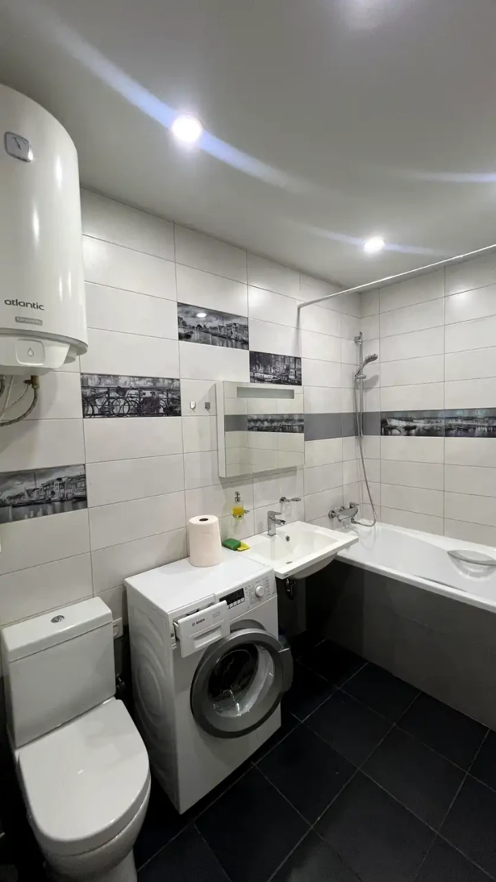 Продаж квартири 2-кімн. 78 м² 25/26 пов.
