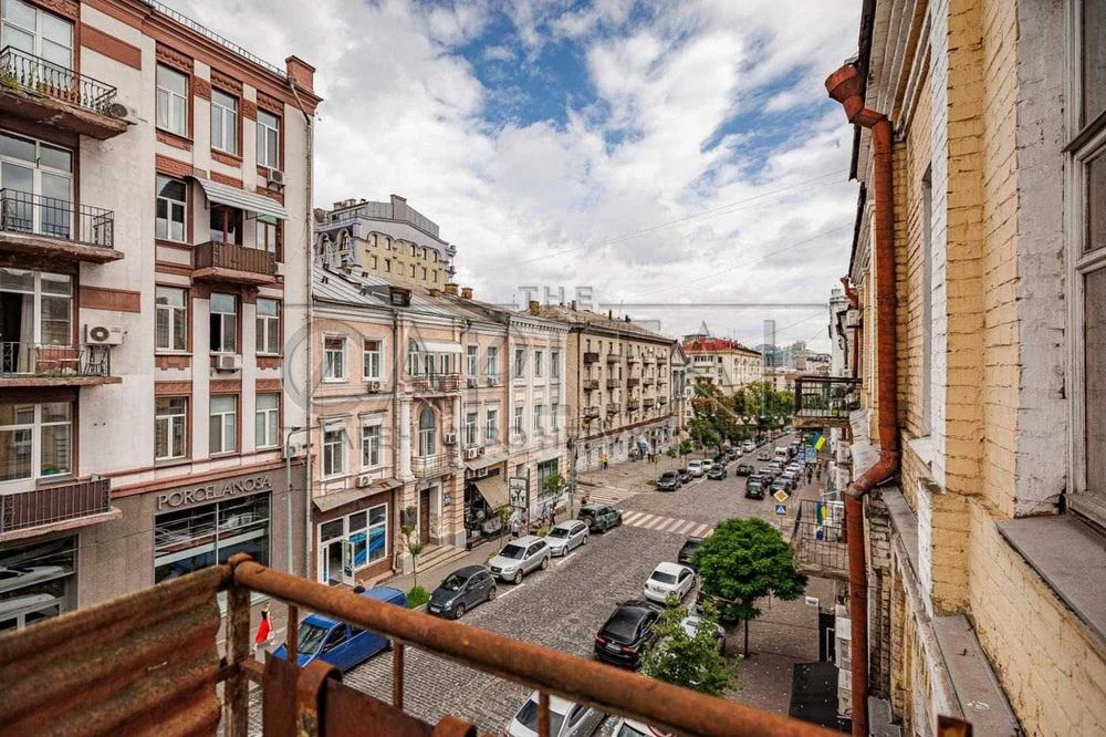 Продаж / Квартира / Шевченківський район / вул. Прорізна, 21