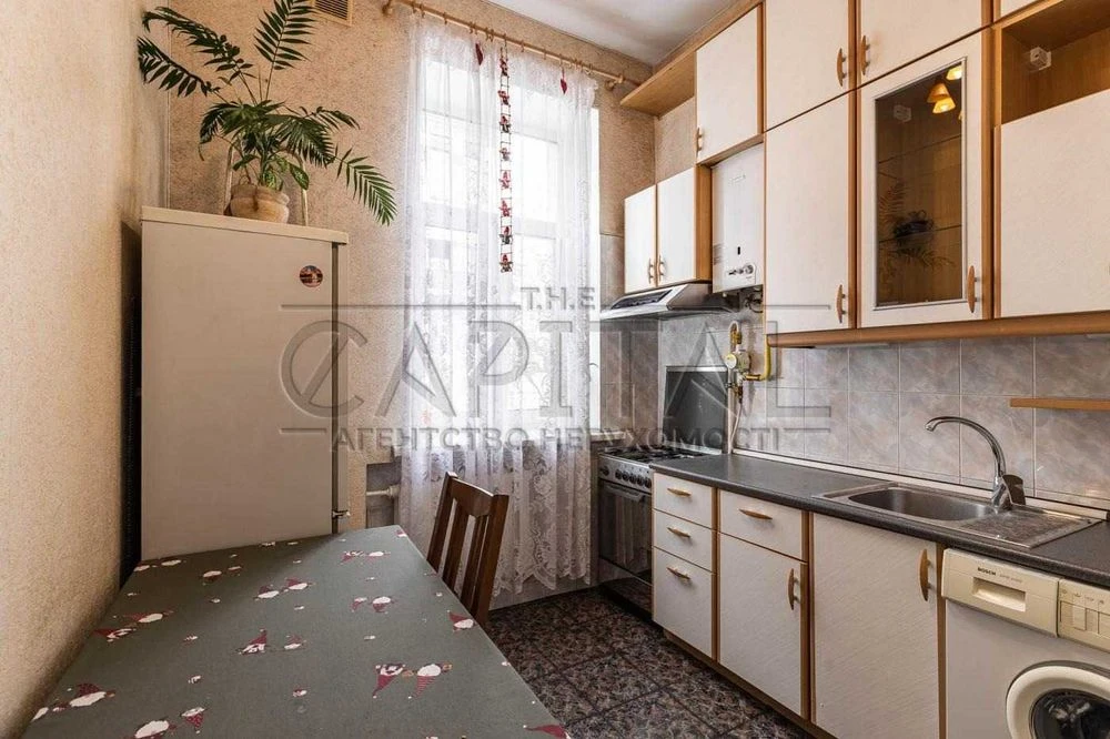 Продаж / Квартира / Шевченківський район / вул. Прорізна, 21
