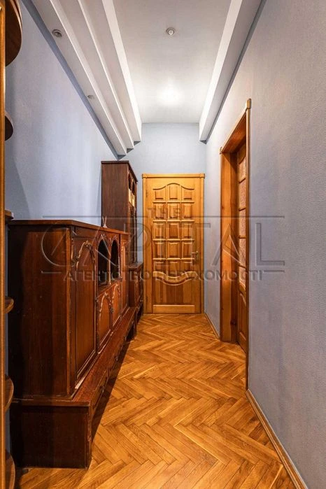 Продаж / Квартира / Шевченківський район / вул. Прорізна, 21