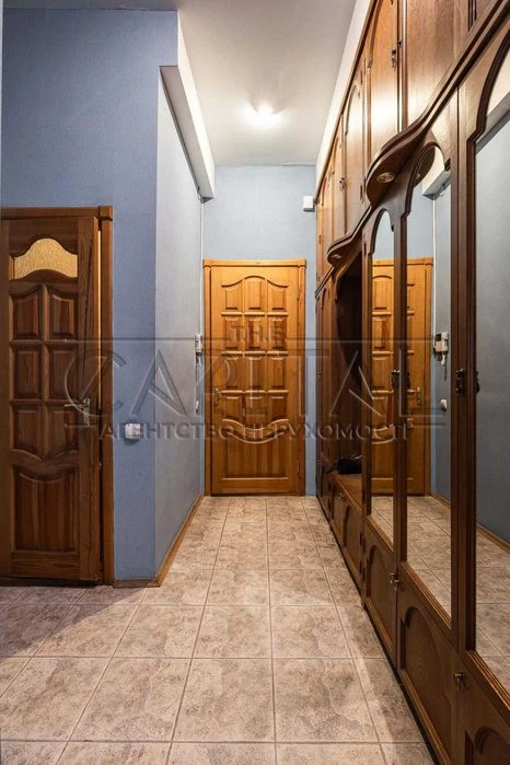 Продаж / Квартира / Шевченківський район / вул. Прорізна, 21