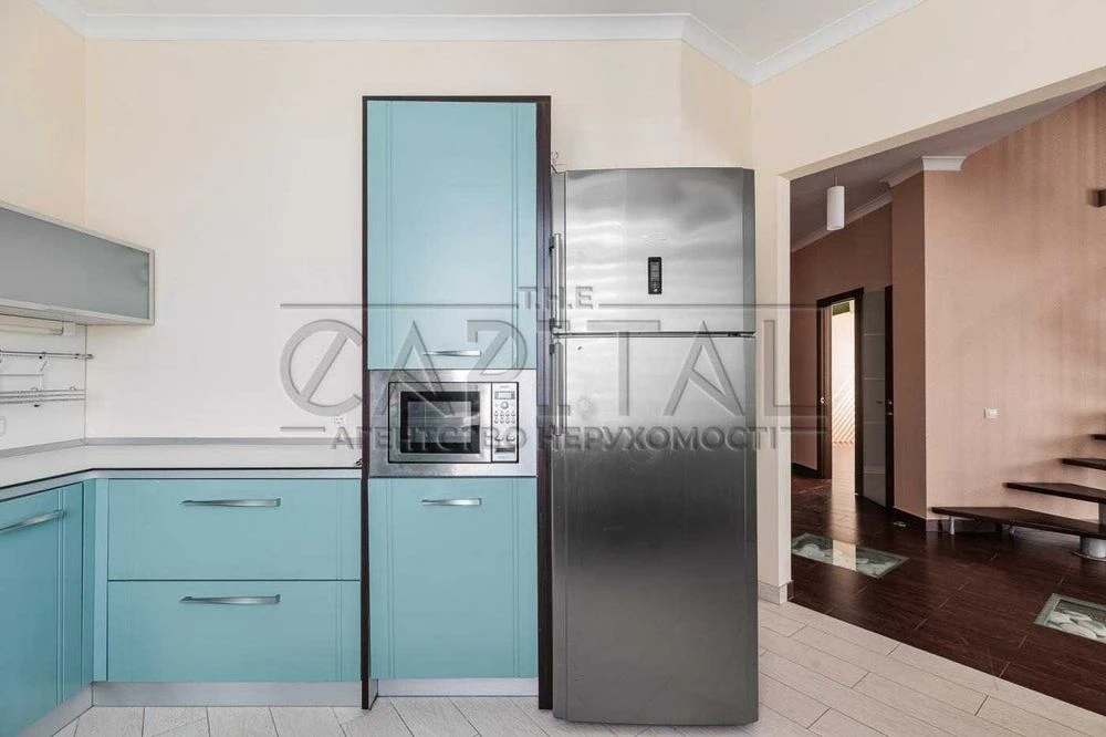Продаж / Квартира  / Оболонський район / вул. Пріорська, 10