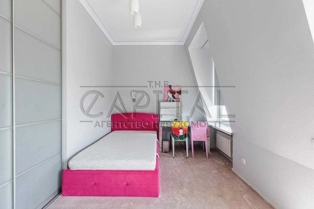 Продаж / Квартира  / Оболонський район / вул. Пріорська, 10